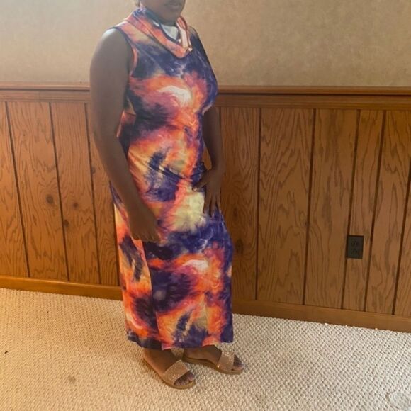 Tie dye Maxi dress with built in mask - Picture 2 of 3